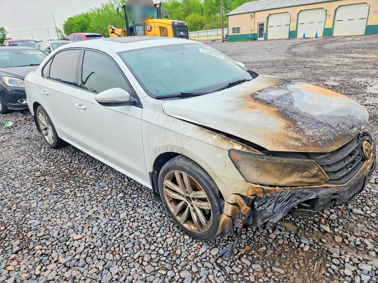 1VWLA7A38KC002119 · 2019 VOLKSWAGEN PASSAT · 4/12