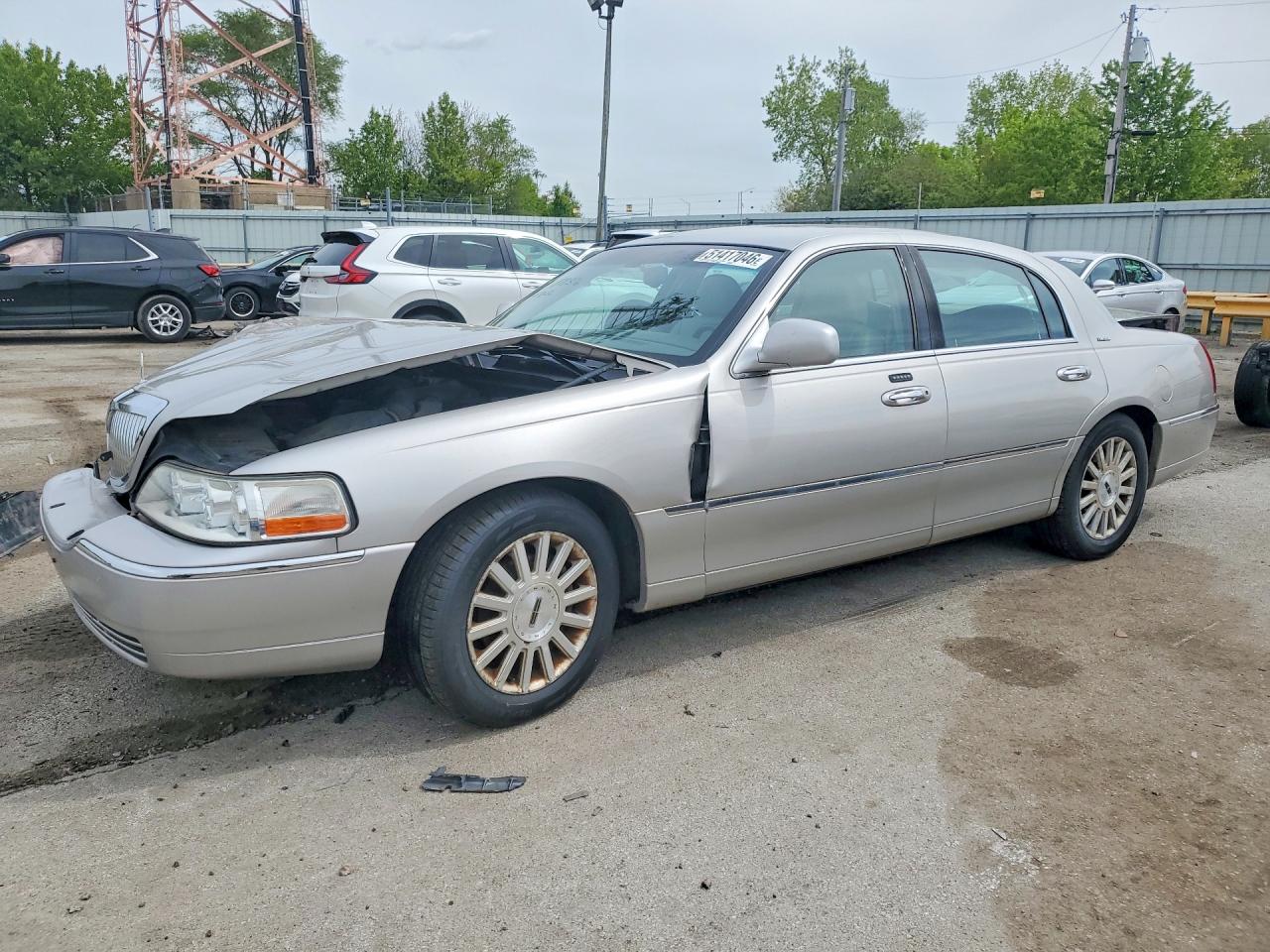 1LNHM81W63Y699905 · 2003 LINCOLN TOWN CAR