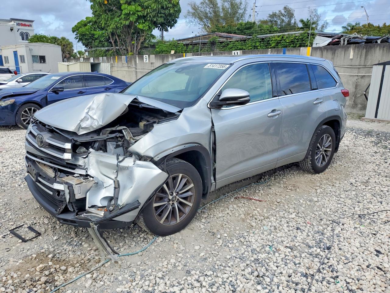 5TDJZRFHXHS522686 · 2017 TOYOTA HIGHLANDER