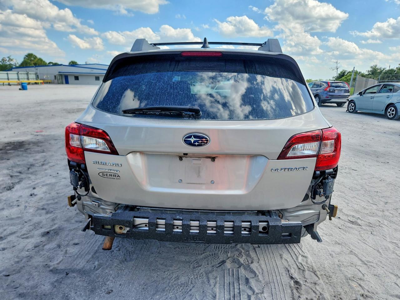 4S4BSAHC1J3285729 · 2018 SUBARU OUTBACK · 6/14