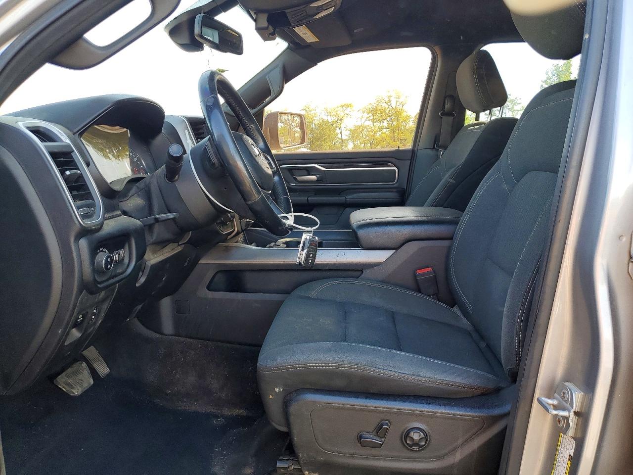 1C6RREBG3KN683975 · 2019 RAM 1500 · 7/12