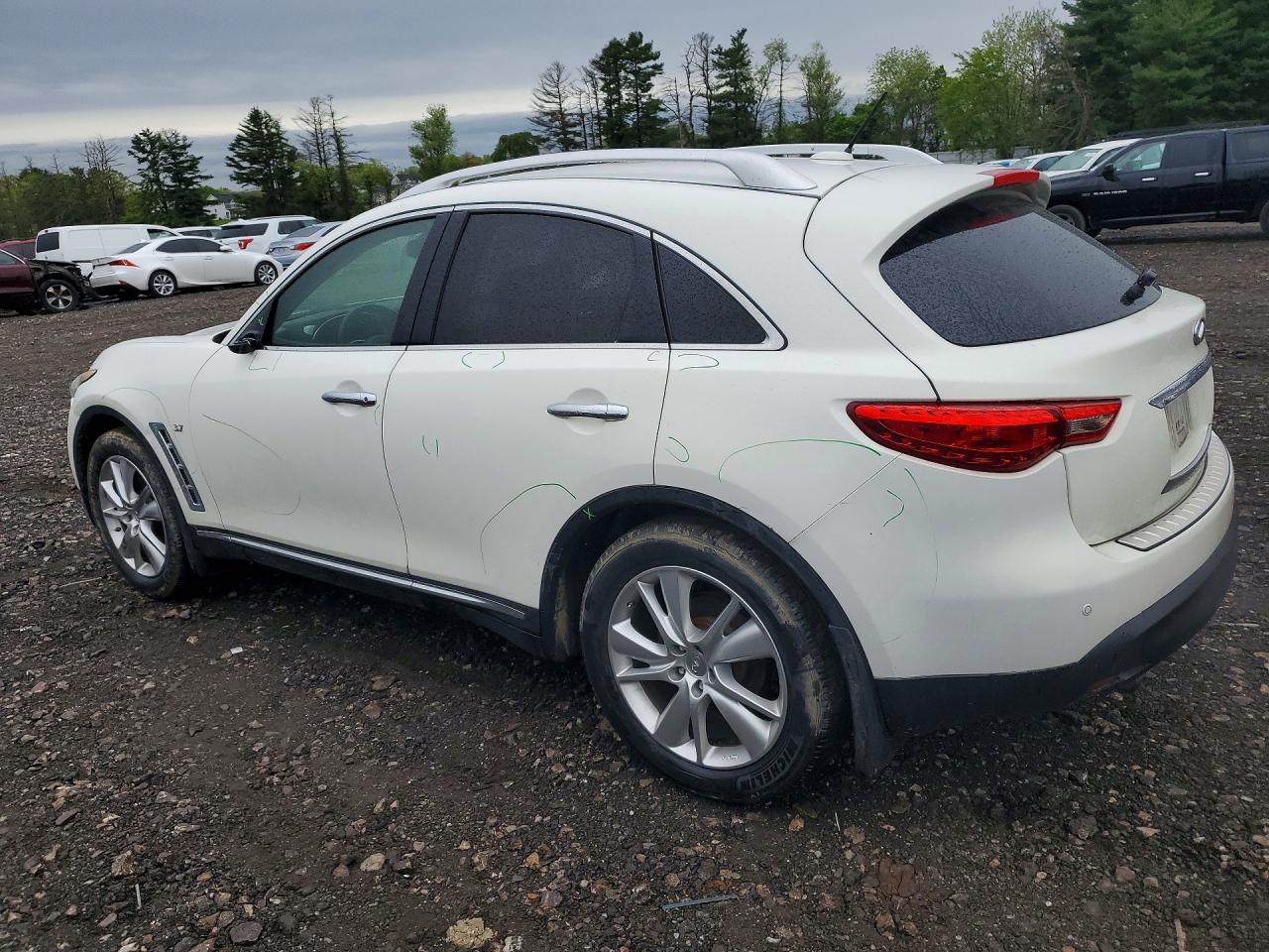 JN8CS1MW4GM751864 · 2016 INFINITI QX70 · 2/12