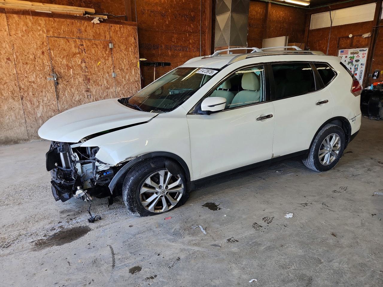 KNMAT2MT8GP607888 · 2016 NISSAN ROGUE