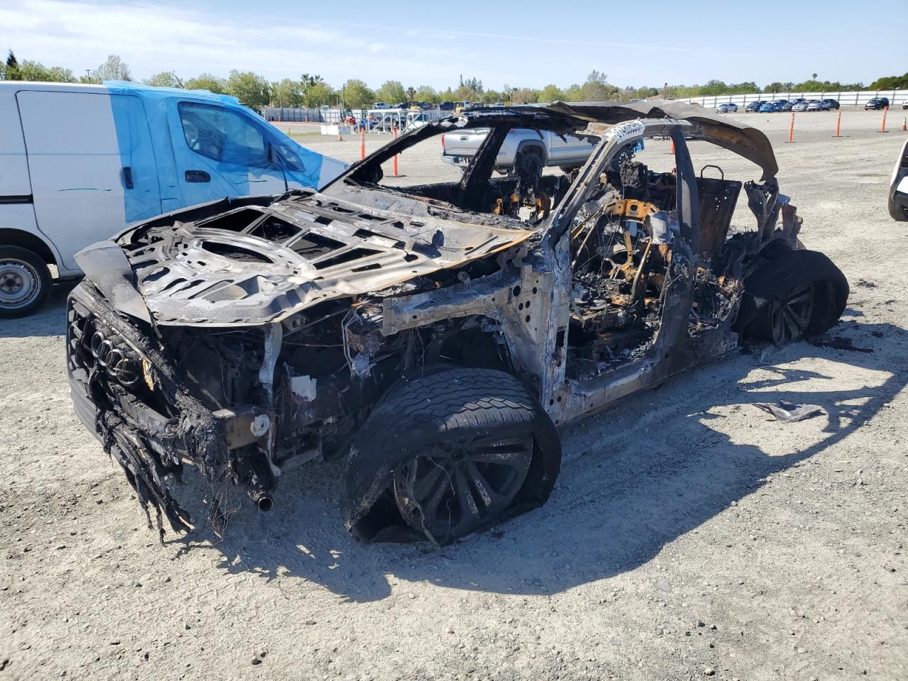 WA1CVAF1XKD014417 · 2019 AUDI Q8