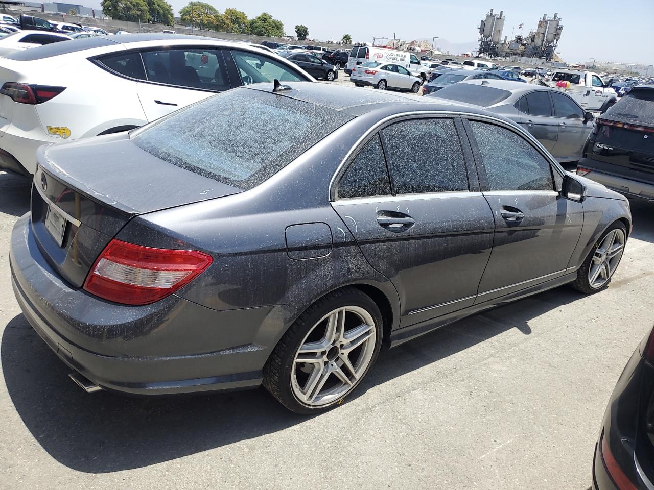 WDDGF5EBXBR174151 · 2011 MERCEDES-BENZ C · 3/14