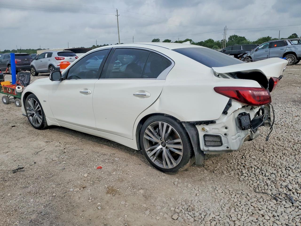 JN1EV7AP1LM203121 · 2020 INFINITI Q50 · 2/13