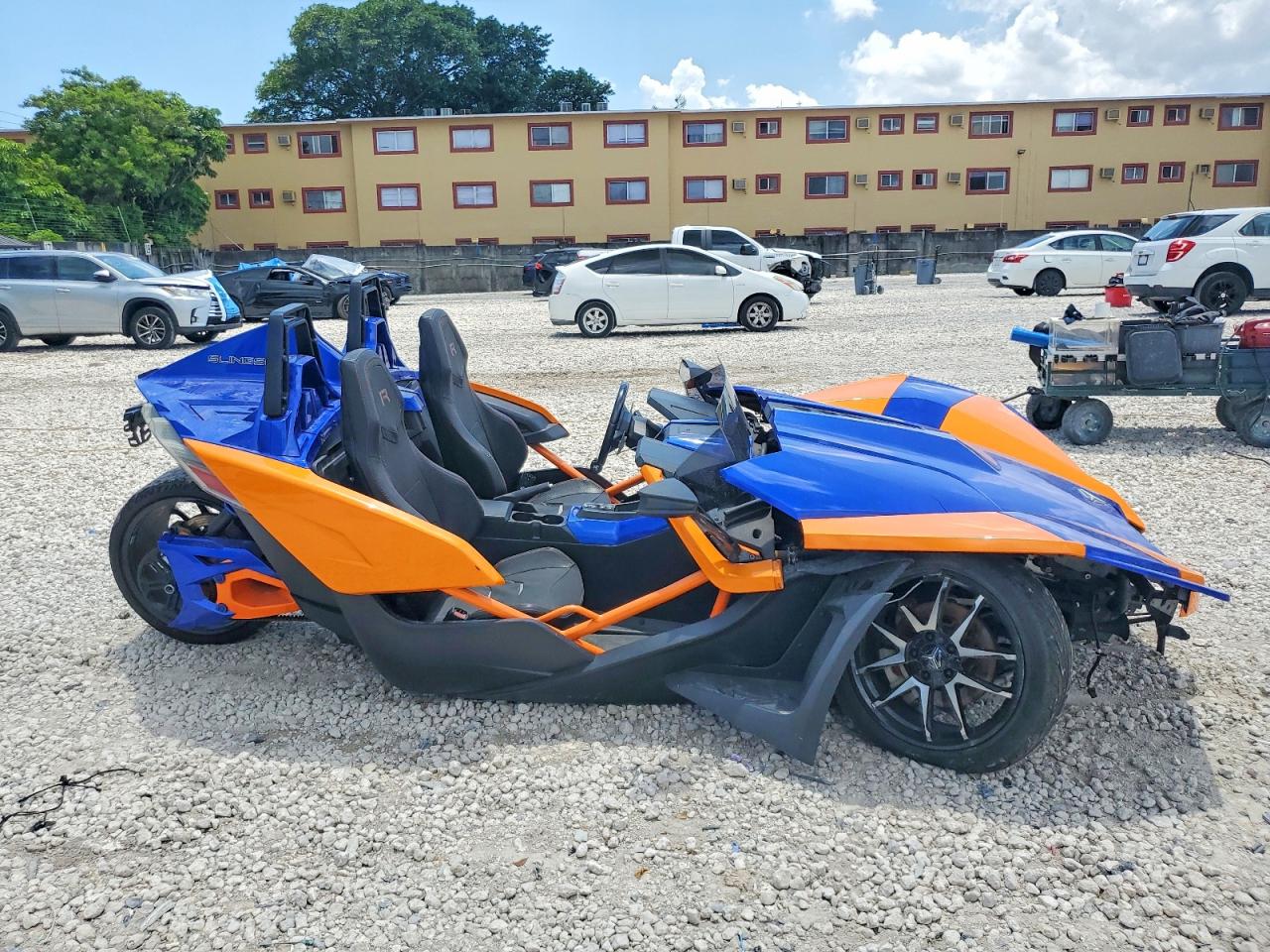 57XAARHB5M8142788 · 2021 POLARIS SLINGSHOT