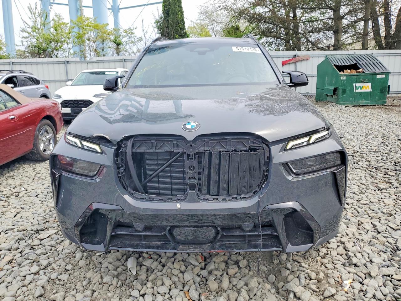 NJ2447E · 2025 BMW X7 · 5/13