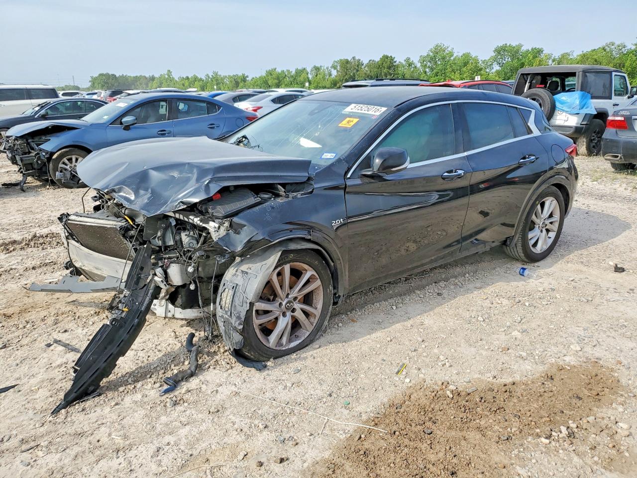 SJKCH5CP2HA039123 · 2017 INFINITI QX30