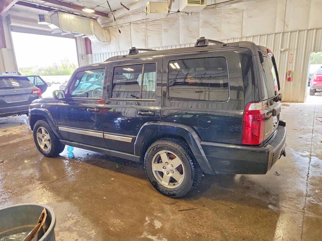 1J4RG4GK9AC161877 · 2010 JEEP COMMANDER · 2/13