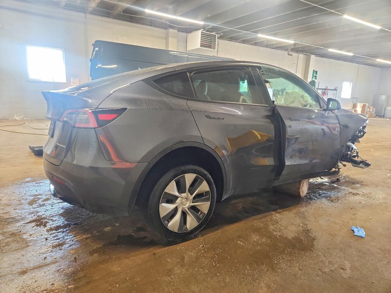 7SAYGDEE2PF610247 · 2023 TESLA MODEL Y · 3/12