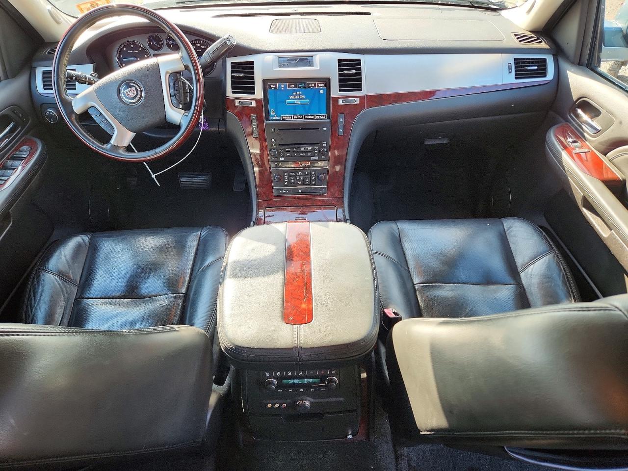 1GYFK66848R167659 · 2008 CADILLAC ESCALADE · 8/13