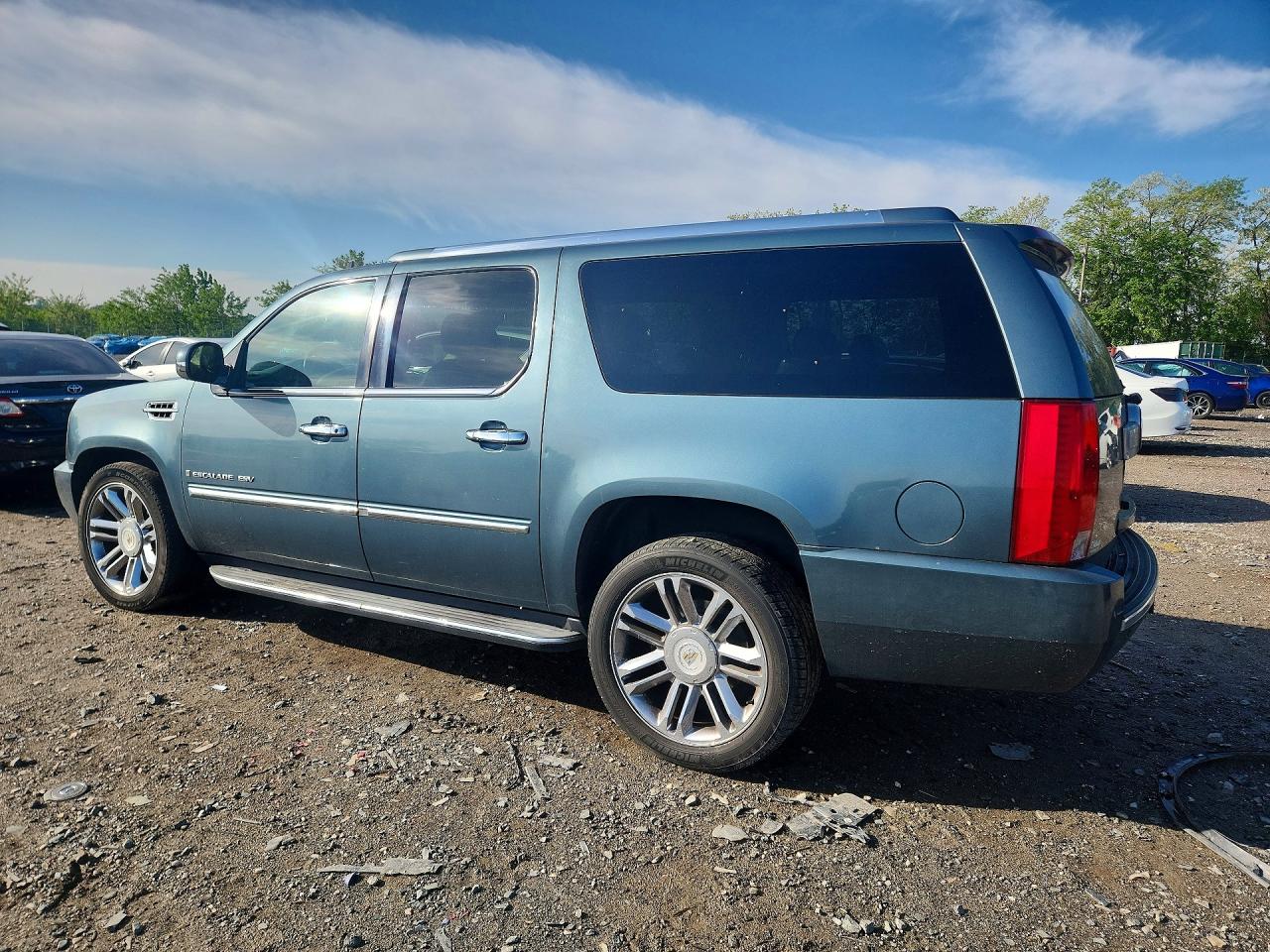 1GYFK66848R167659 · 2008 CADILLAC ESCALADE · 2/13