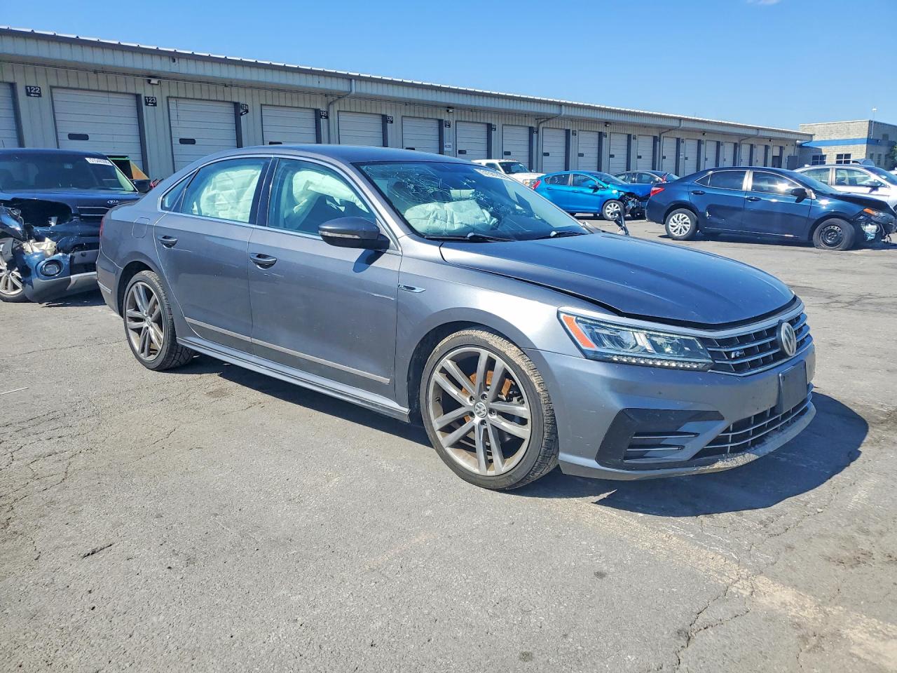 1VWDT7A30HC063438 · 2017 VOLKSWAGEN PASSAT · 4/12