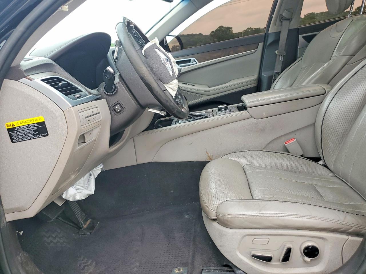 KMHGN4JE0FU023485 · 2015 HYUNDAI GENESIS · 7/13