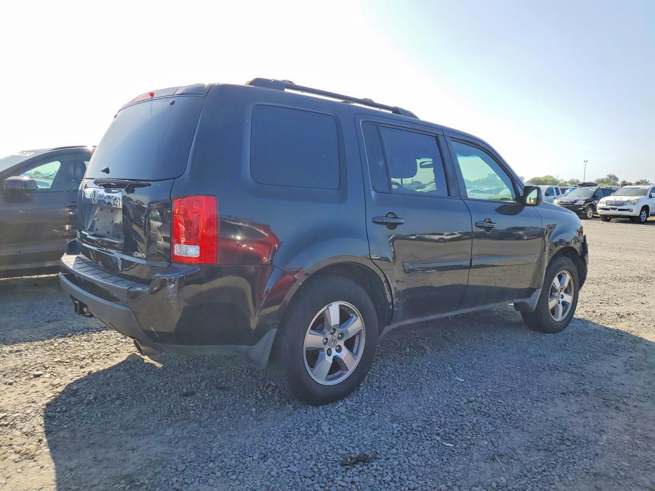 5FNYF4H48BB013891 · 2011 HONDA PILOT · 3/13