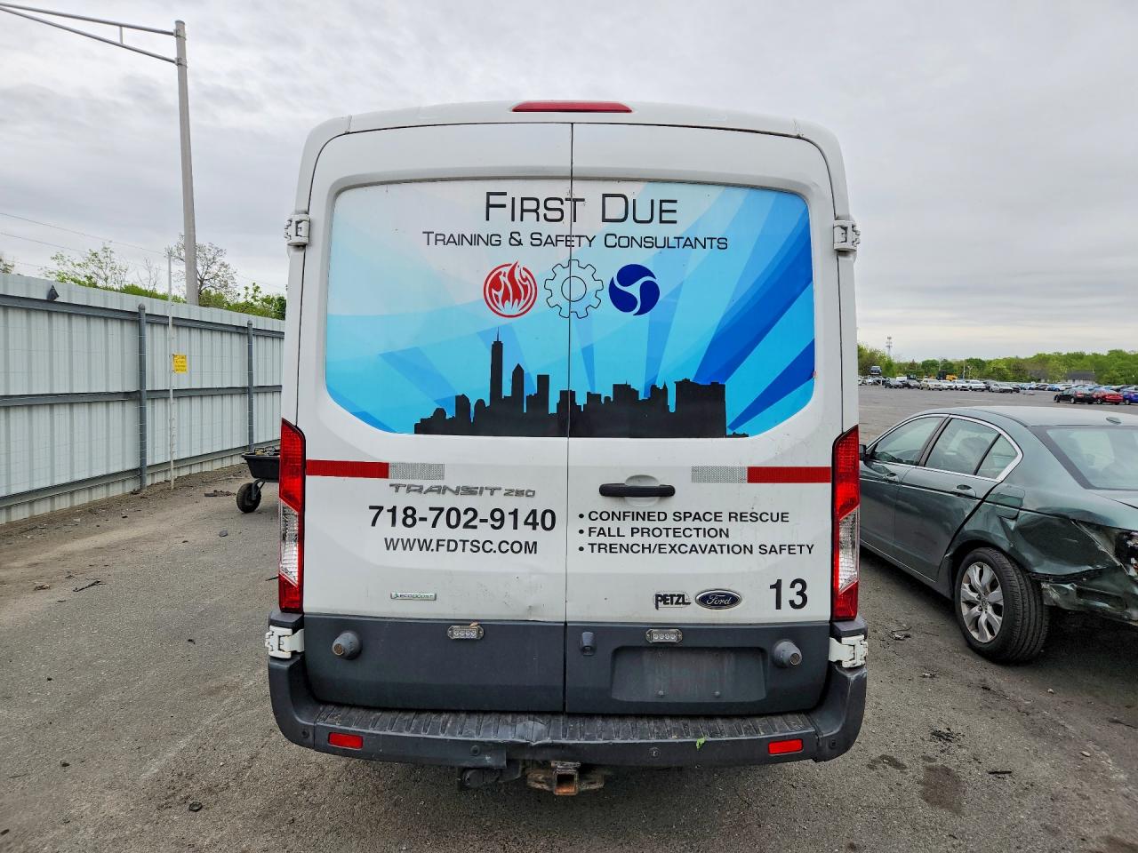 1FTYR2CG3HKB19786 · 2017 FORD TRANSIT · 6/13
