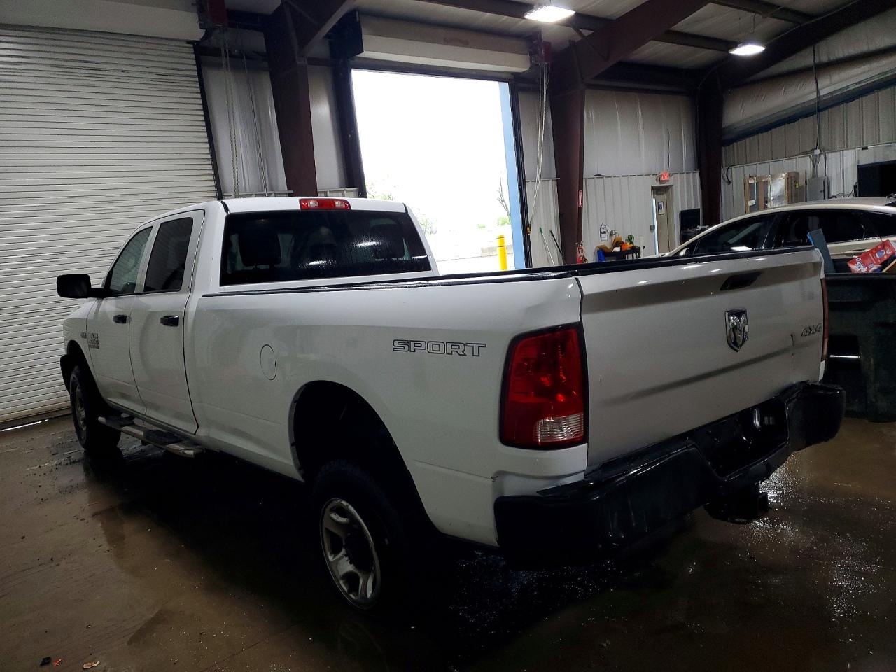 3C6TR5HT0JG293823 · 2018 RAM 2500 · 2/12