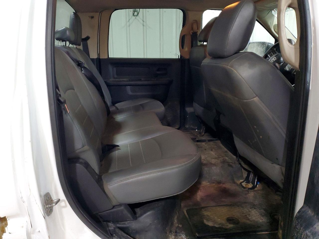 3C6TR5HT0JG293823 · 2018 RAM 2500 · 10/12