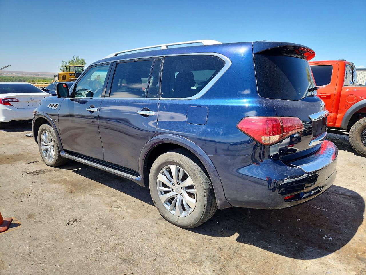 JN8AZ2NF7H9647476 · 2017 INFINITI QX80 · 2/13