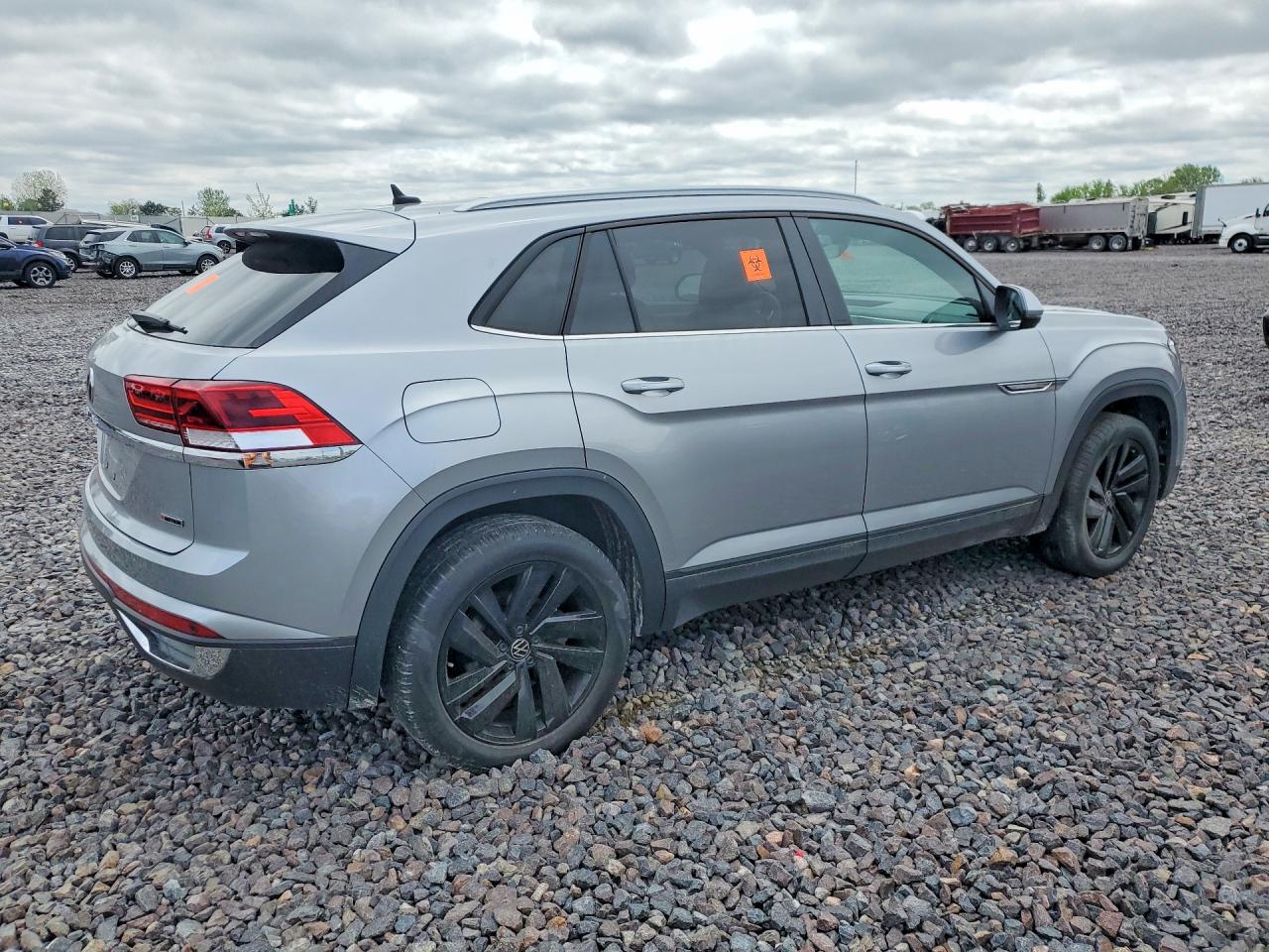 1V2KC2CA3MC235639 · 2021 VOLKSWAGEN ATLAS CROSS SPORT · 3/13