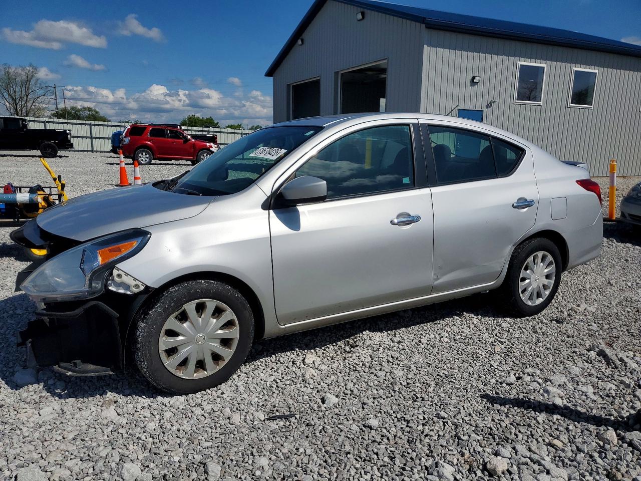 3N1CN7AP0KL847368 · 2019 NISSAN VERSA