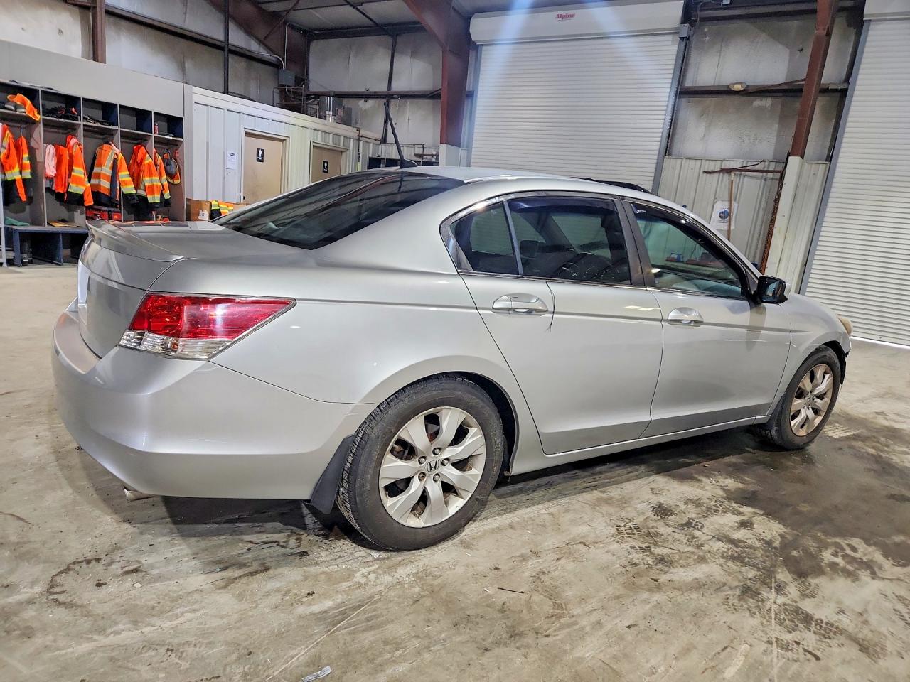 1HGCP2F82AA113172 · 2010 HONDA ACCORD · 3/13