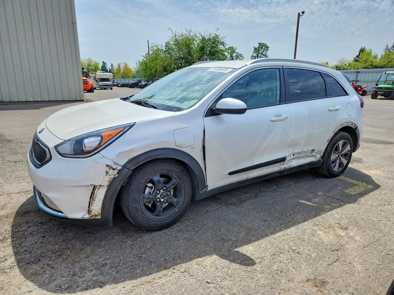 KNDCM3LDXK5220799 · 2019 KIA NIRO