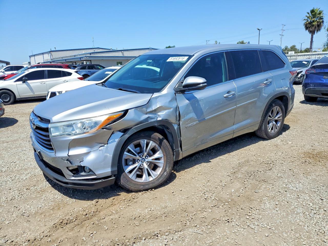 2016 TOYOTA HIGHLANDER