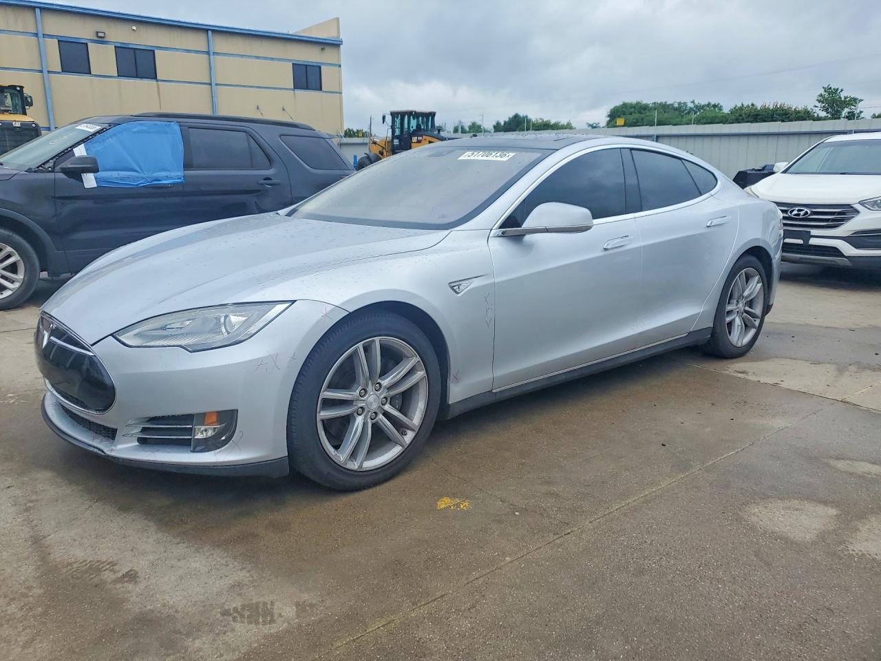 5YJSA1CN5DFP15737 · 2013 TESLA MODEL S