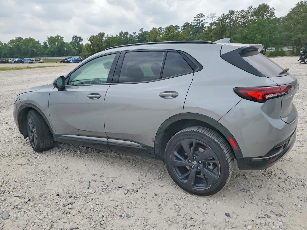 LRBAZLR40PD067085 · 2023 BUICK ENVISION · 2/13