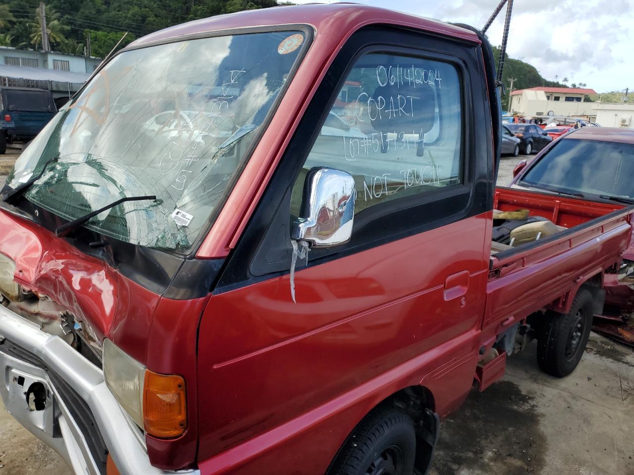 DD51T523768 · 1997 SUZUKI CARRY