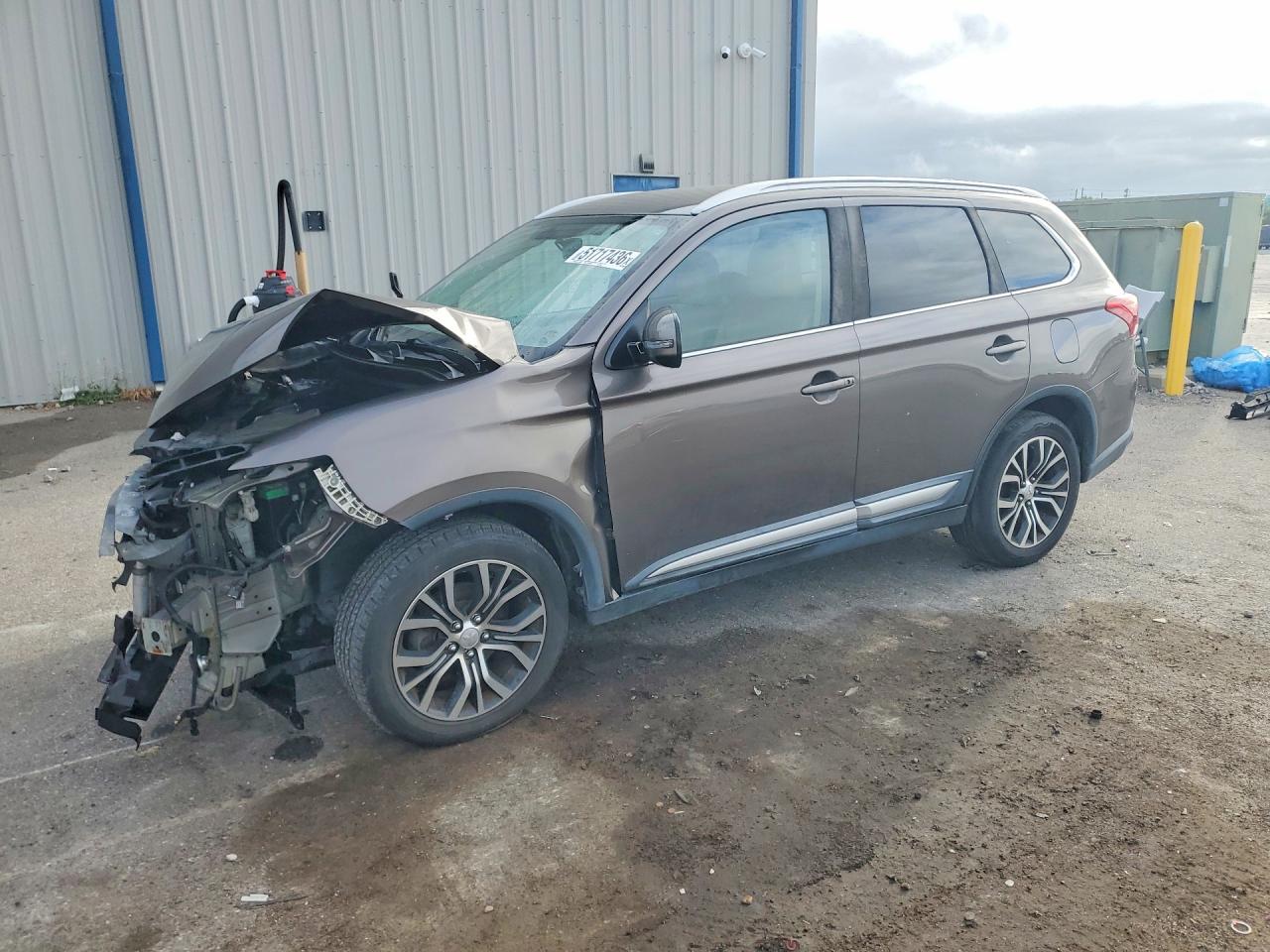 JA4AD3A30HZ066827 · 2017 MITSUBISHI OUTLANDER