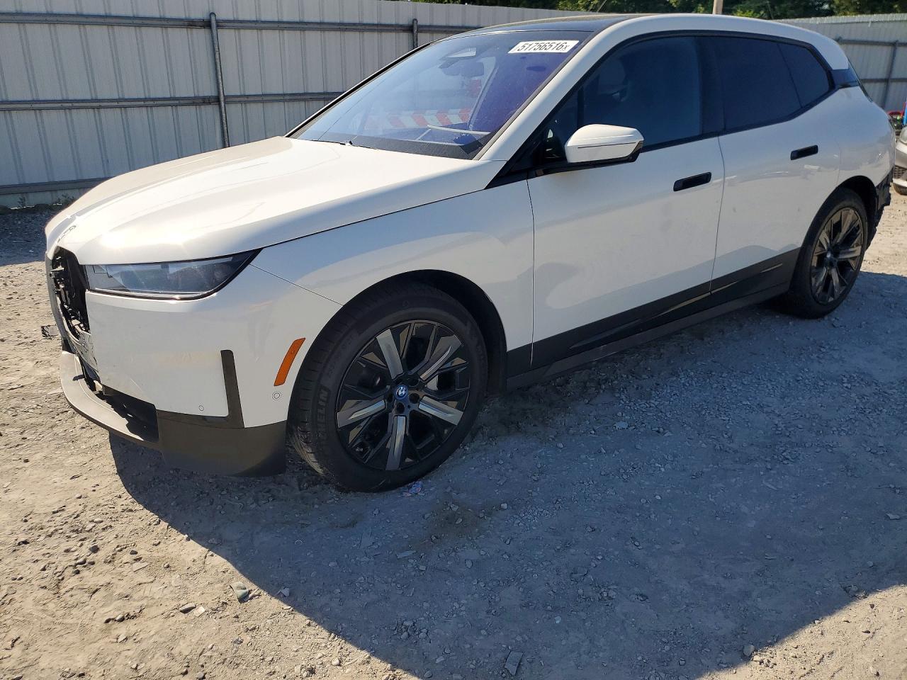 WB523CF05NCJ55041 · 2022 BMW IX