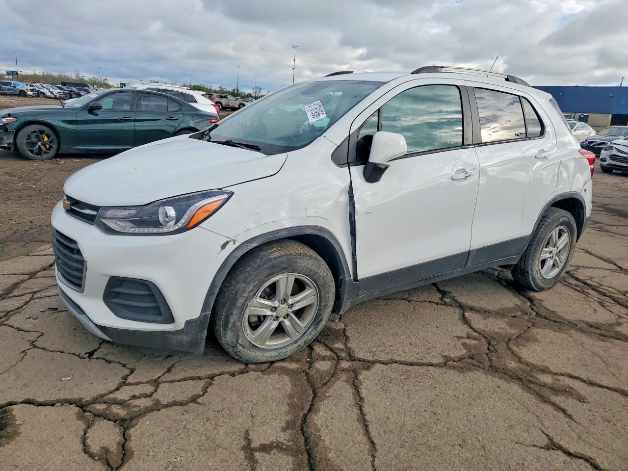 KL7CJLSM7MB375693 · 2021 CHEVROLET TRAX