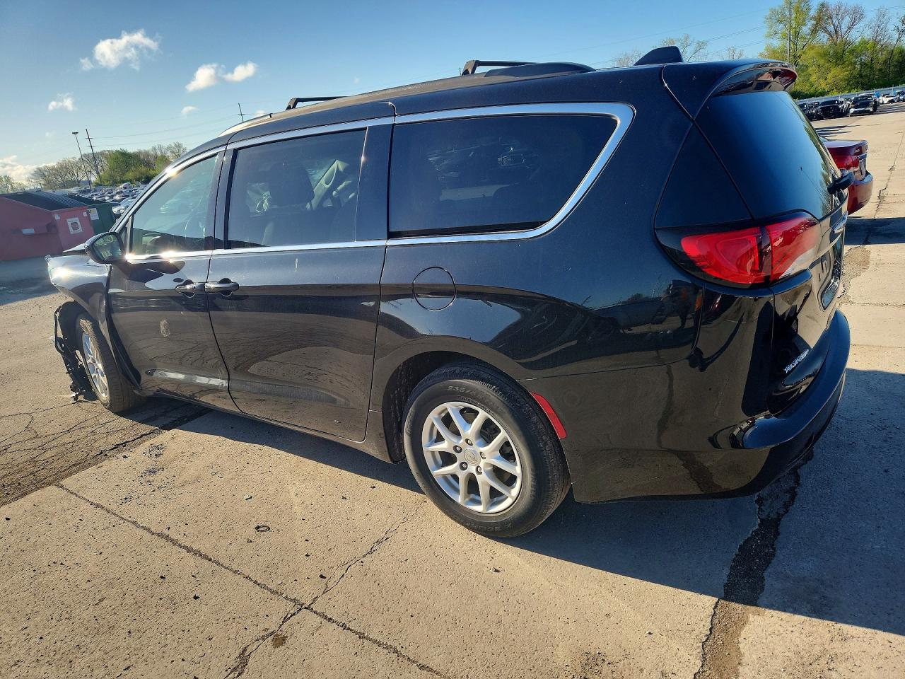 2C4RC1DG7LR286130 · 2020 CHRYSLER VOYAGER · 2/14