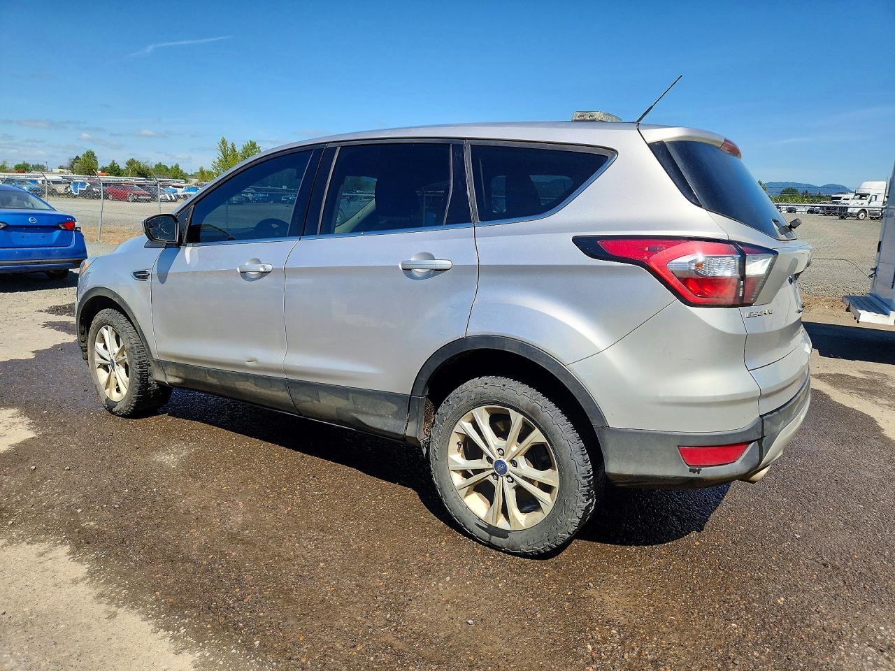 1FMCU9GD2HUC38821 · 2017 FORD ESCAPE · 2/13