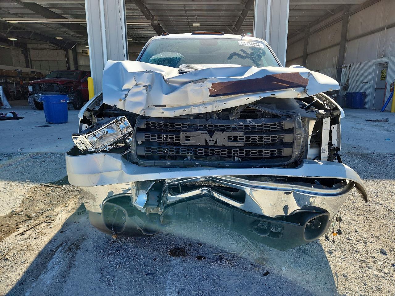 1GT221CG7BZ406695 · 2011 GMC SIERRA · 5/12