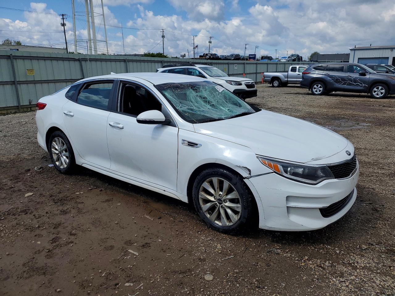 5XXGT4L37JG257305 · 2018 KIA OPTIMA · 4/12