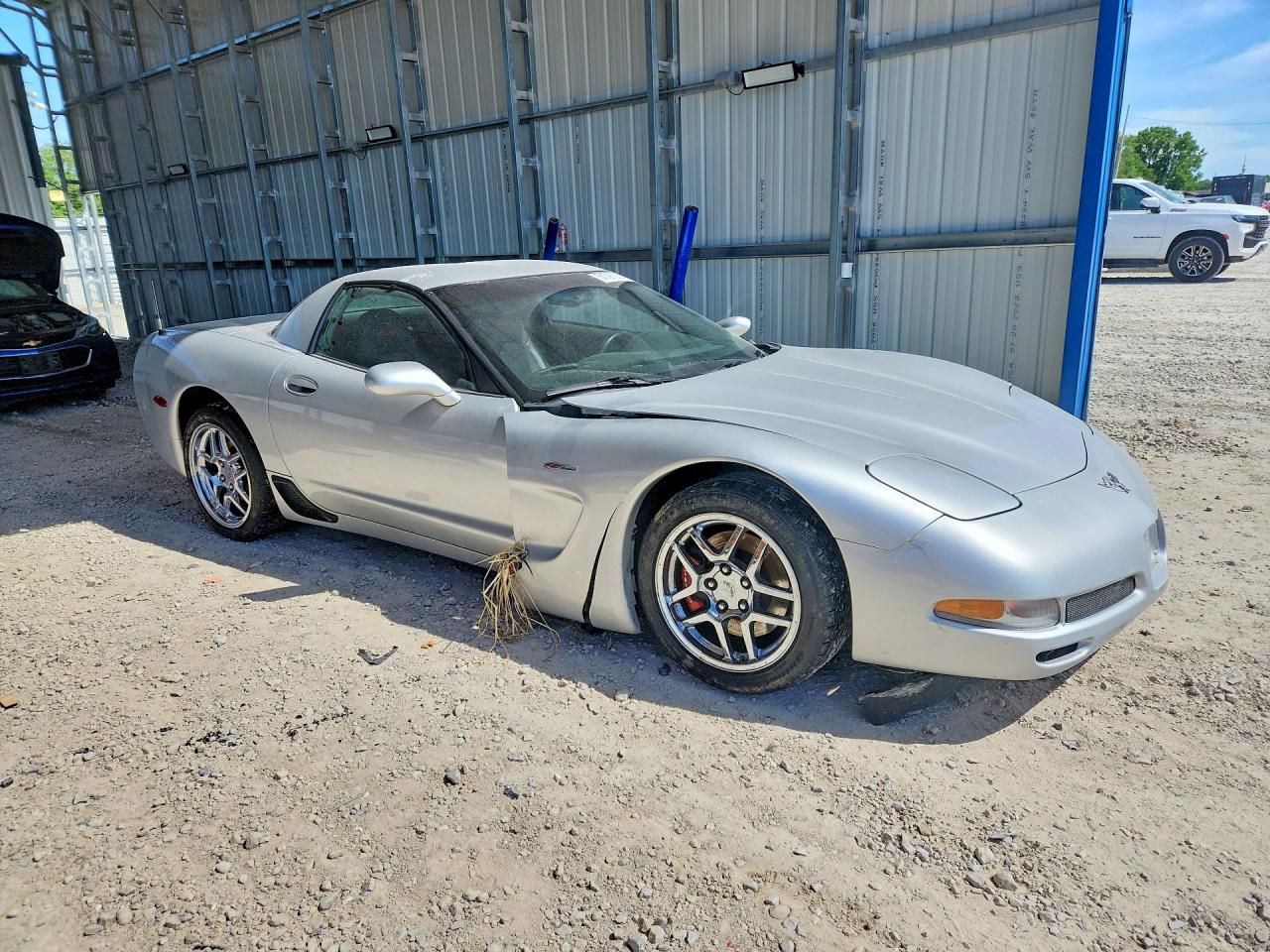 1G1YY12SX35112434 · 2003 CHEVROLET CORVETTE · 4/12