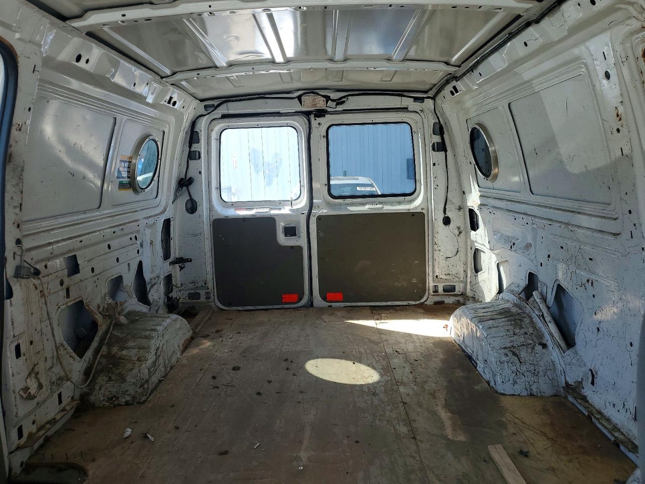 1FTNE2EW9BDA41738 · 2011 FORD ECONOLINE · 10/13