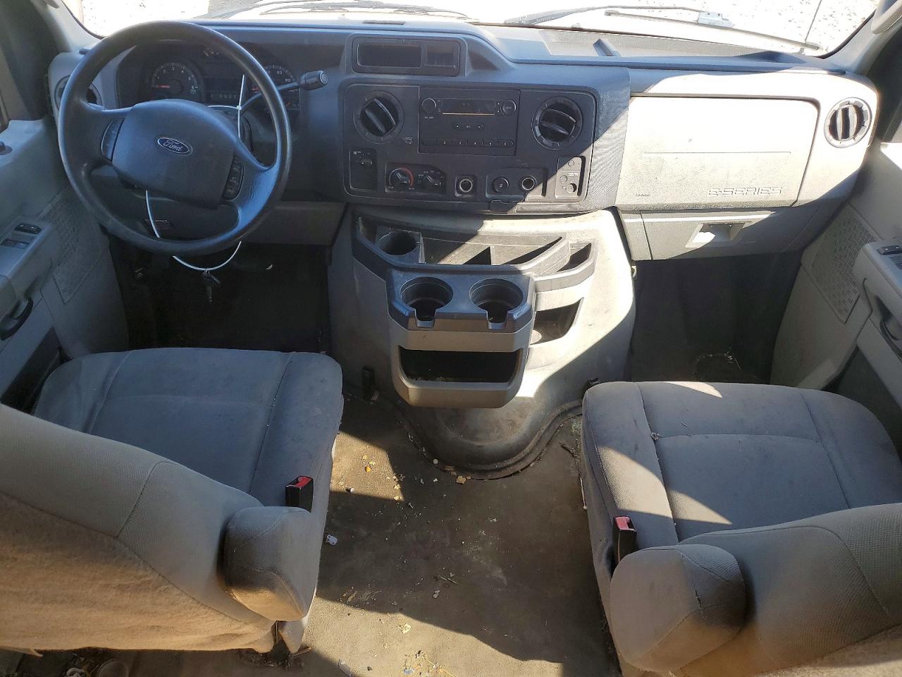 1FTNE2EW9BDA41738 · 2011 FORD ECONOLINE · 8/13