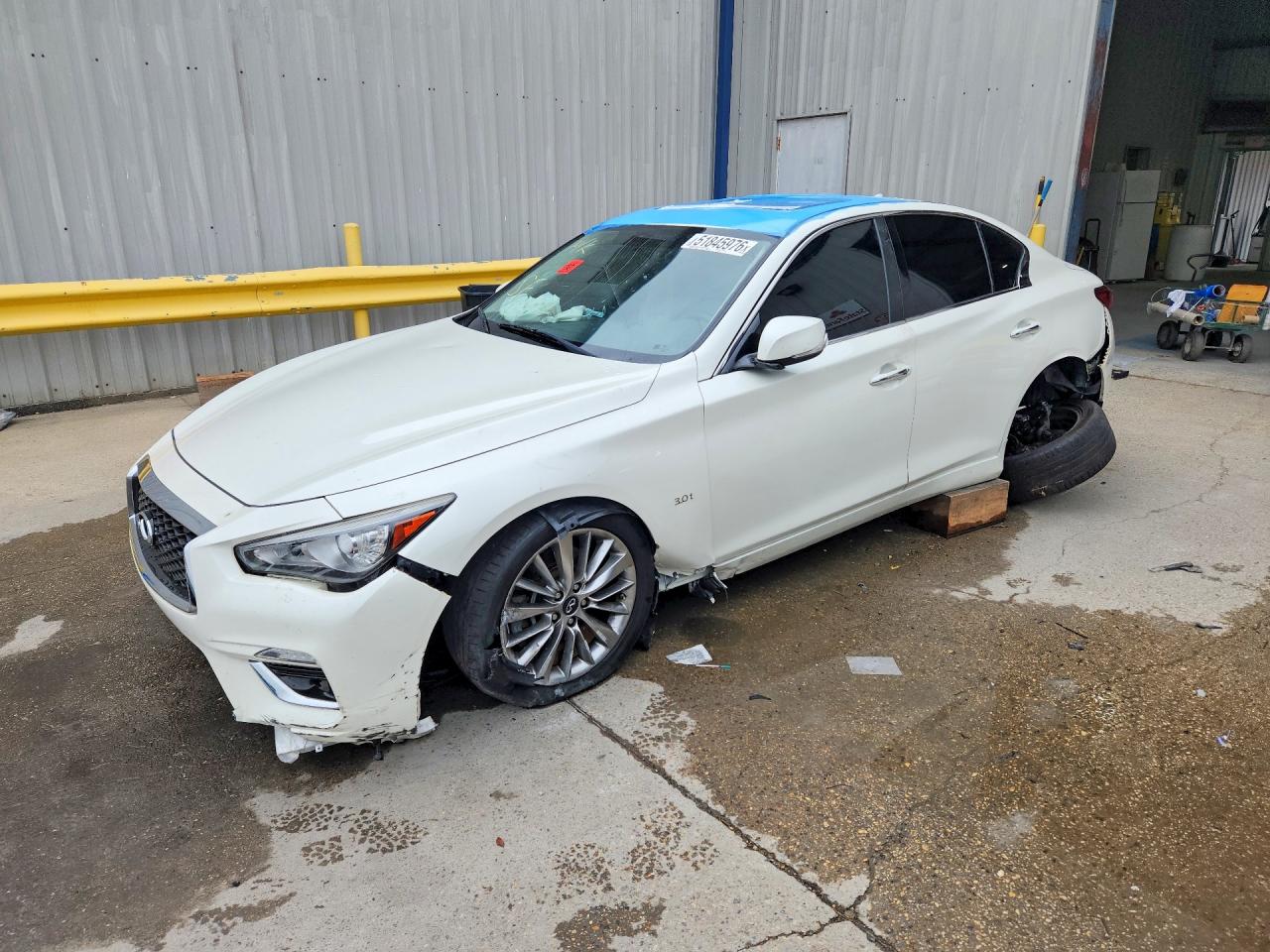 JN1EV7AP2JM350139 · 2018 INFINITI Q50