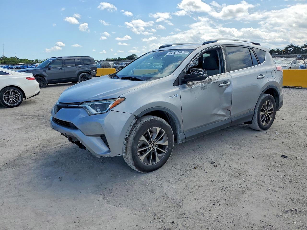 JTMRJREV5JD213856 · 2018 TOYOTA RAV4 HYBRID