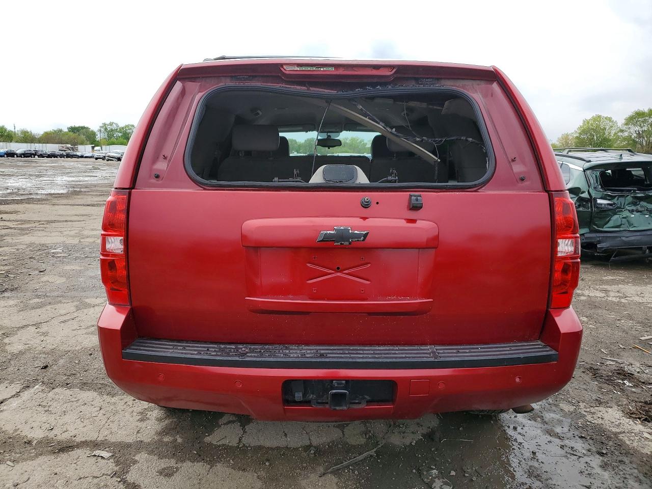 1GNUKBE02AR256175 · 2010 CHEVROLET TAHOE · 6/13