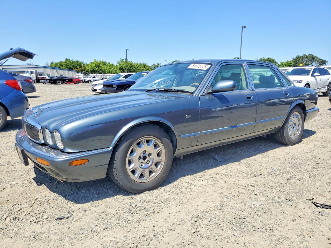 SAJHX1247WC841374 · 1998 JAGUAR XJ8