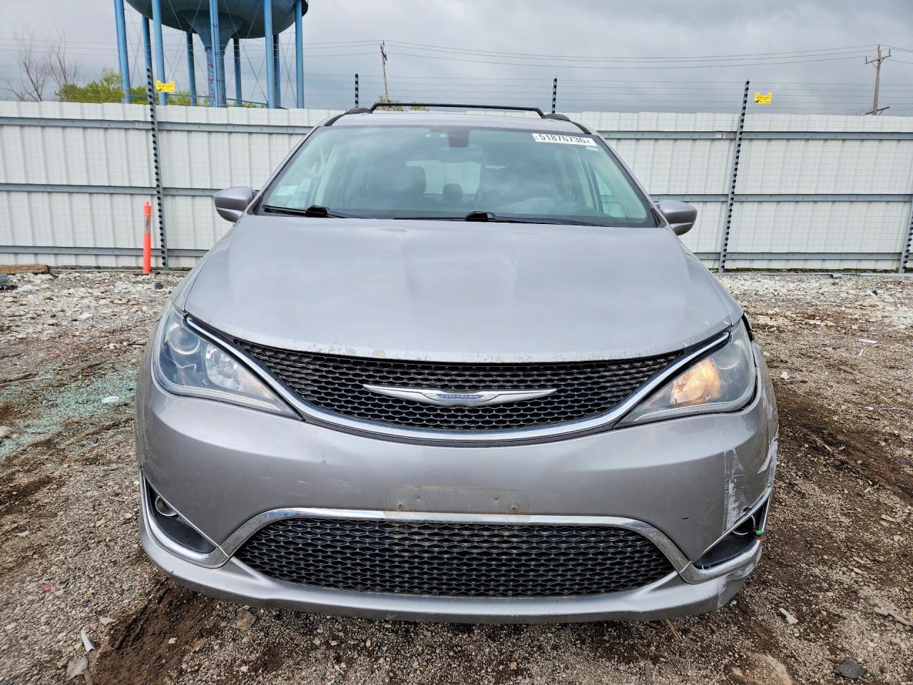 2C4RC1BG8HR540227 · 2017 CHRYSLER PACIFICA · 5/13