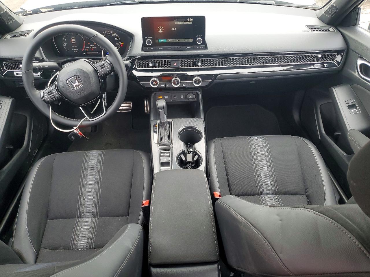 2HGFE2F58TH568945 · 2026 HONDA CIVIC · 8/13