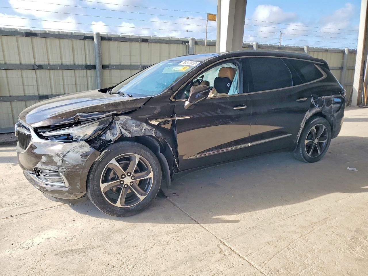 5GAERBKW1JJ217319 · 2018 BUICK ENCLAVE
