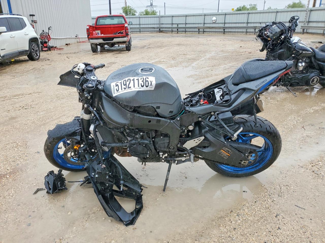 JKBZXJJ12TA045753 · 2026 KAWASAKI ZX636 · 3/8